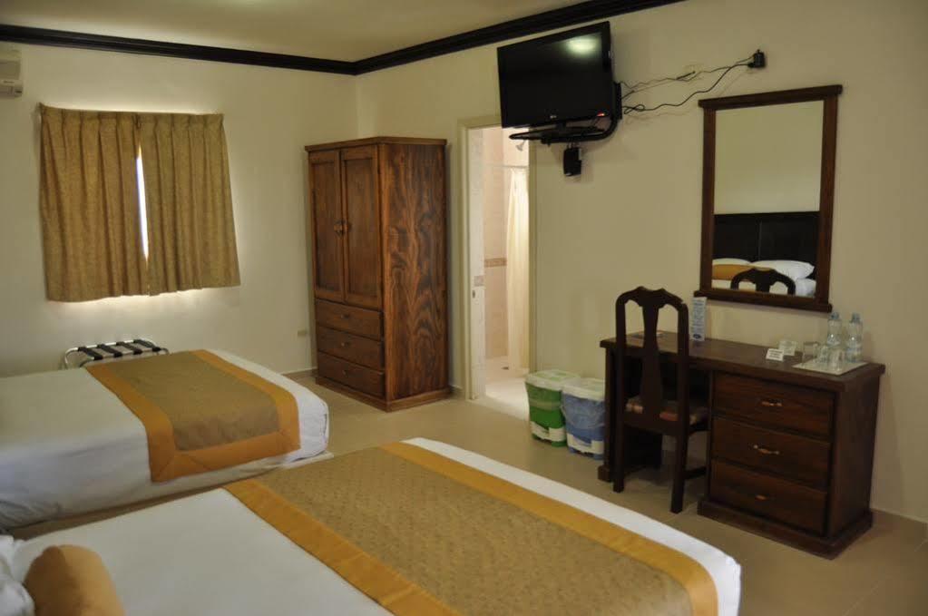 Hotel Go Inn Monclova Bagian luar foto